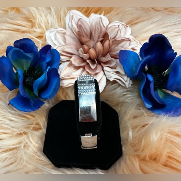 Silver Etched Cuff Bangle Bracelet NEW! - Picture 6 of 8